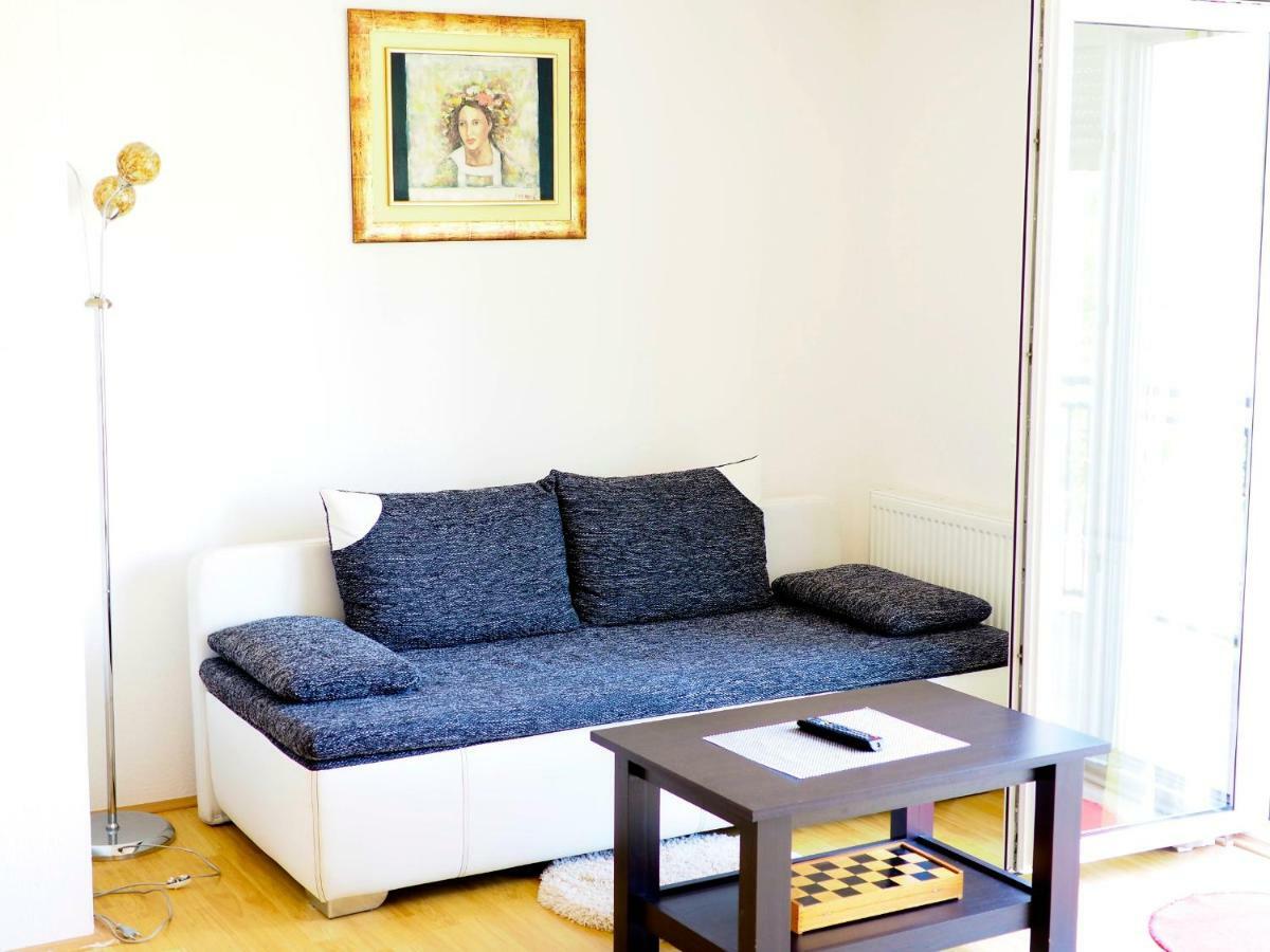 Apartment Ivan-Experience 3 Bedrooms 루브스키 외부 사진